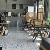 Cafe Geek In