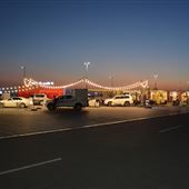 Al Hudayriat Island-Food Trucks