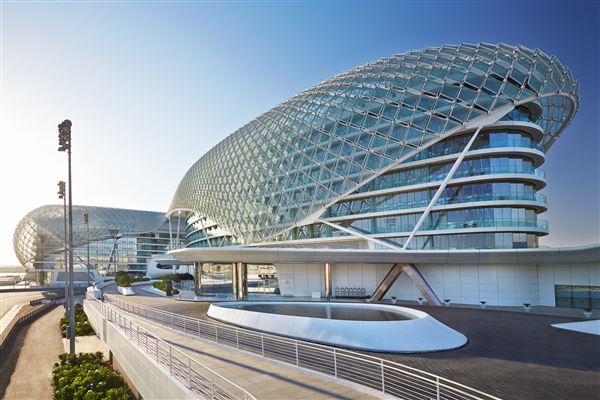 W Abu Dhabi - Yas Island (1/1/2022)