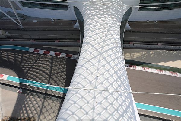 W Abu Dhabi - Yas Island (1/1/2022)