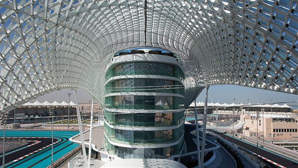 W Abu Dhabi - Yas Island (1/1/2022)
