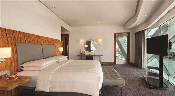 Andaz Capital Gate Abu Dhabi (6/24/2020)