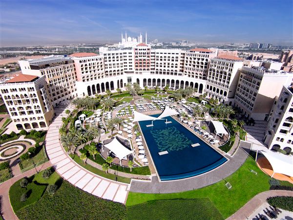 The Ritz-Carlton Abu Dhabi, Grand Canal (7/1/2023)