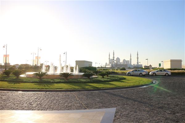 The Ritz-Carlton Abu Dhabi, Grand Canal (1/1/2022)