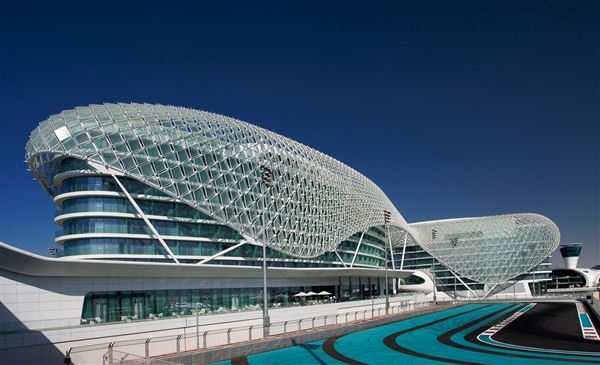 W Abu Dhabi - Yas Island (1/1/2022)