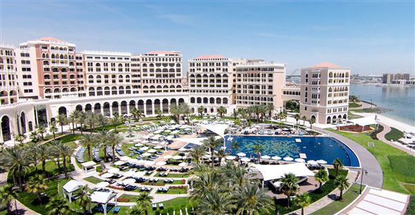 The Ritz-Carlton Abu Dhabi, Grand Canal (7/1/2023)