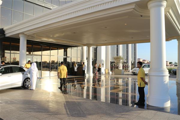 The Ritz-Carlton Abu Dhabi, Grand Canal (1/1/2022)