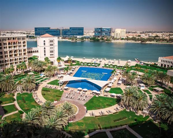 The Ritz-Carlton Abu Dhabi, Grand Canal (7/1/2023)