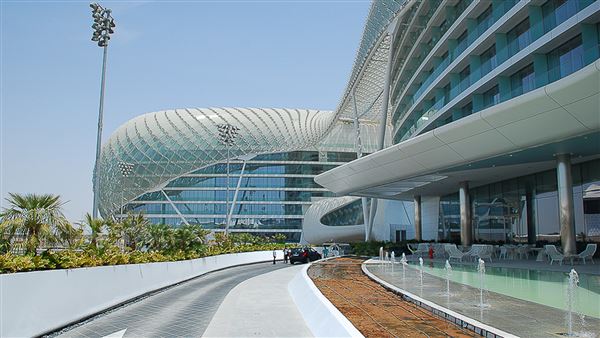 W Abu Dhabi - Yas Island (1/1/2022)
