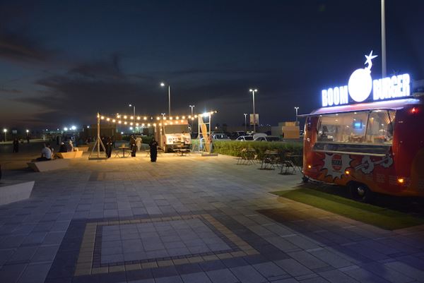 Al Hudayriat Island-Food Trucks (10/19/2019)