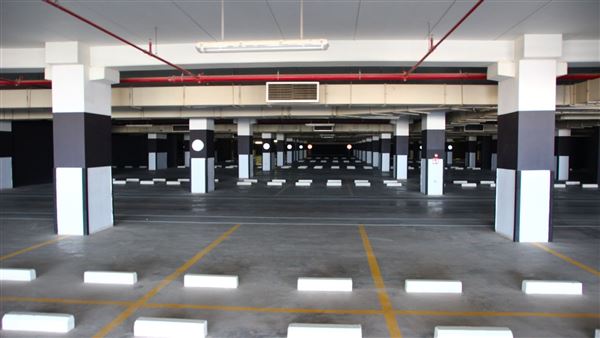 Abu Dhabi National Exhibition Centre Parking Garage (5/19/2022)