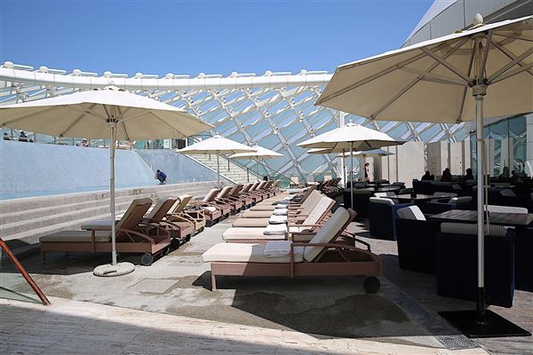 W Abu Dhabi - Yas Island (1/1/2022)