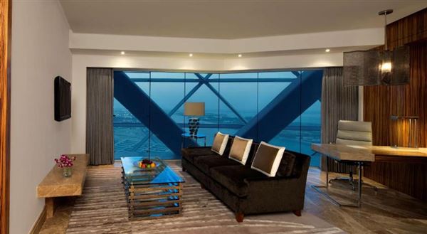 Andaz Capital Gate Abu Dhabi (6/24/2020)