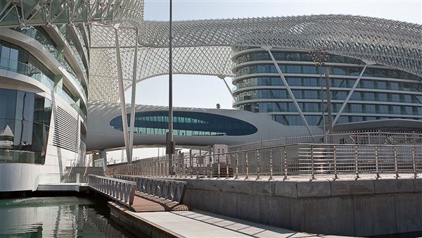W Abu Dhabi - Yas Island (1/1/2022)