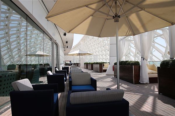 W Abu Dhabi - Yas Island (1/1/2022)